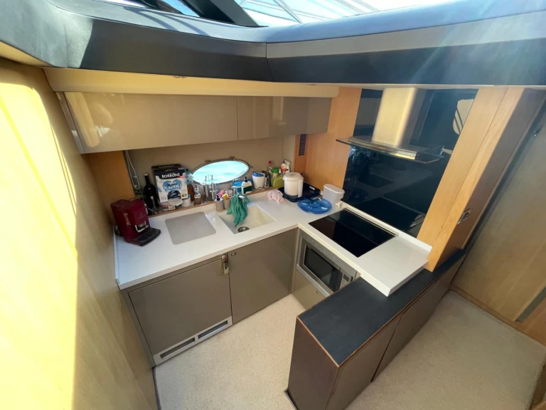 Motorboot mieten in Neapel - Princess V 52