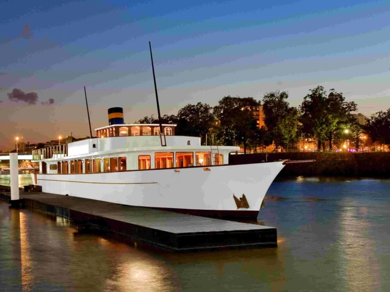 Hausboot mieten in Paris zum besten Preis