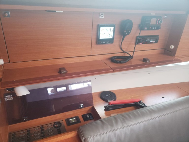 Dufour Dufour 460 Grand Large mieten Golfo Aranci