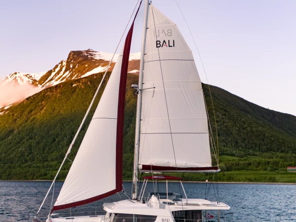 Boot mieten Eidkjosen günstig Bali 4.6