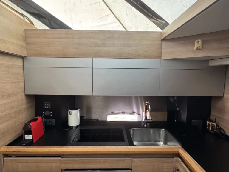 Motorboot mieten in Marina Delta Kallithea zum besten Preis