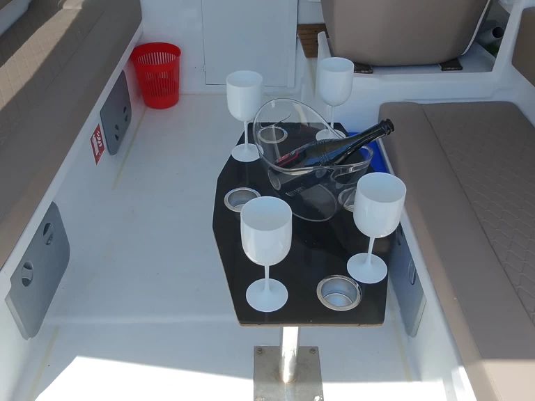 Ein Bayliner Trophy mieten in Hvar