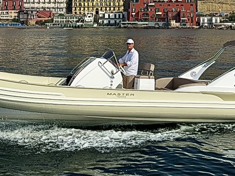 Schlauchboot mit oder ohne Skipper Master mieten in Neapel