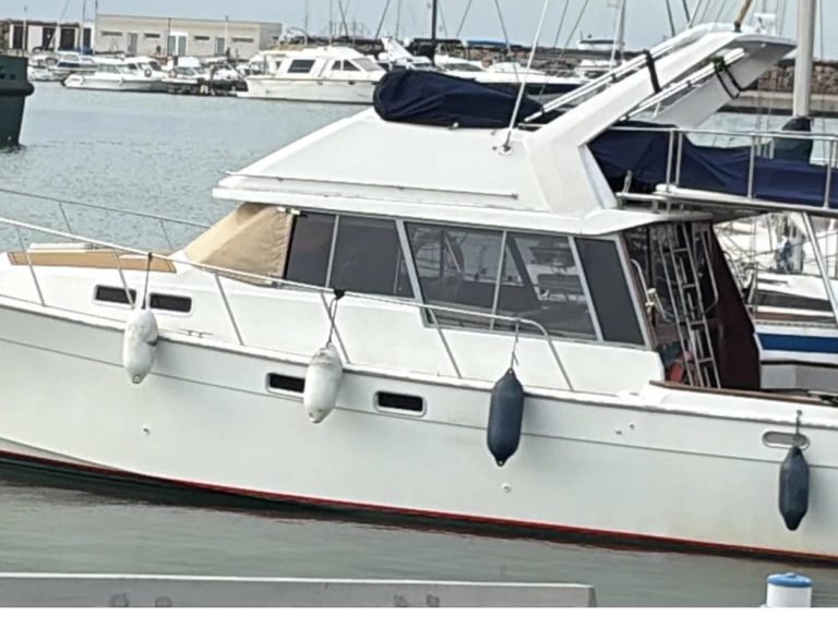 Motorboot mit oder ohne Skipper Bayliner mieten in Valencia