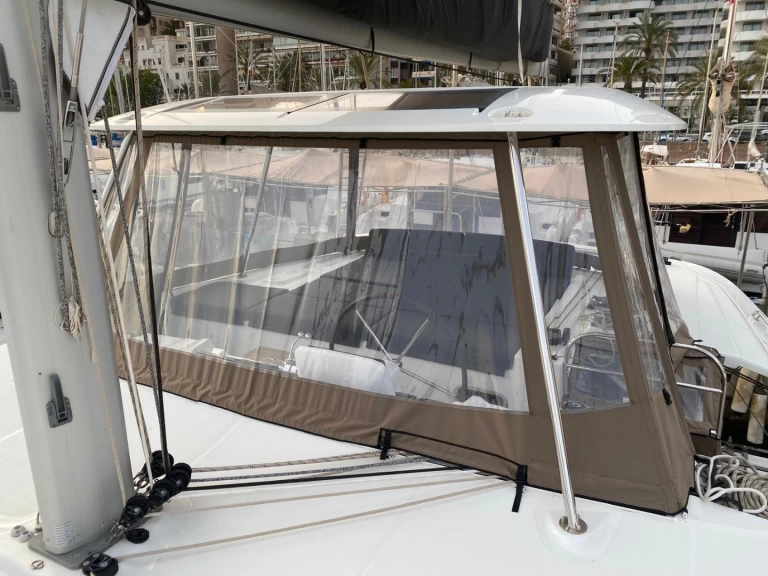 Vermietung Katamaran Lagoon mit Führerschein