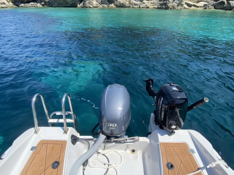 Boot mieten Lákka günstig Optima