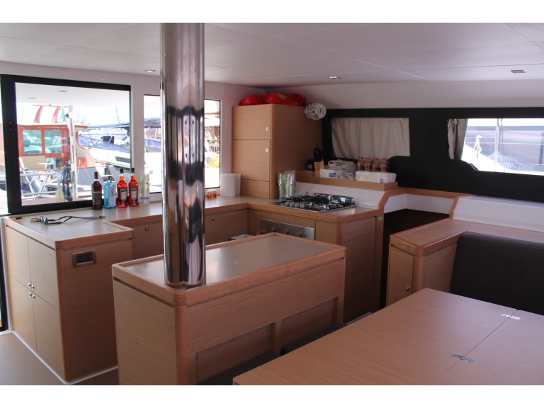 Boot mieten Marsala günstig Dufour Catamarans 48 Sail