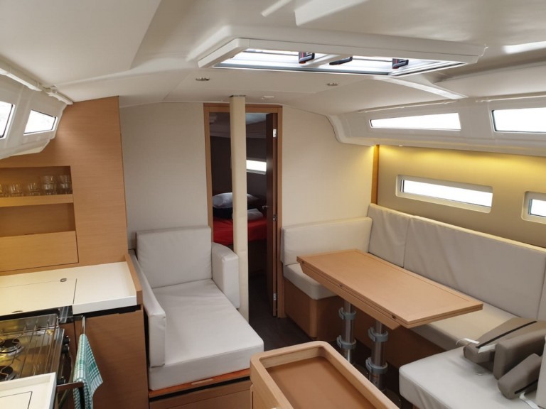 Bootsverleih Jeanneau Sun Odyssey 410 Pula Samboat