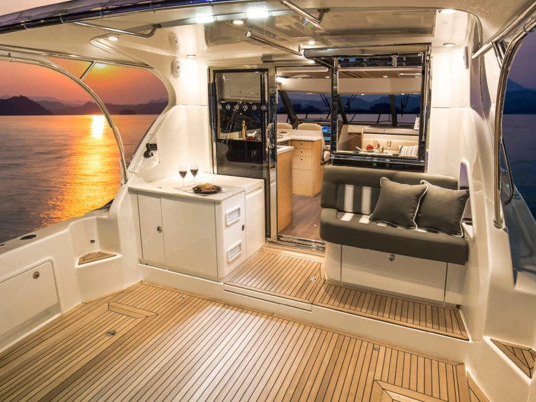 Motorboot mieten in Cannes zum besten Preis