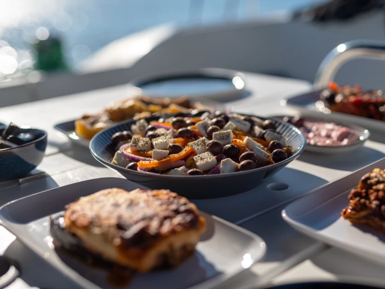 Bootsverleih Jeanneau Sun Odyssey 494 Naxos Port Samboat