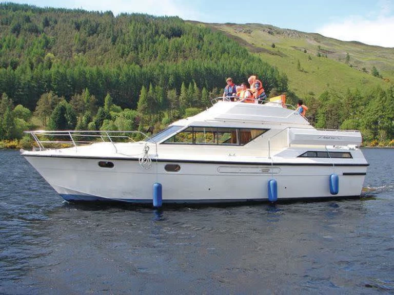Motorboot mit oder ohne Skipper Le Boat mieten in Spean Bridge
