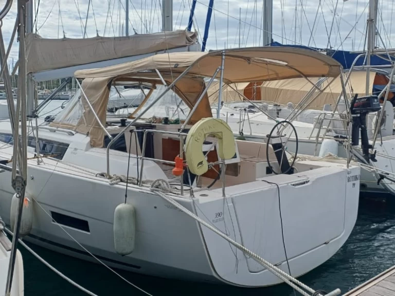 Segelboot mit oder ohne Skipper Dufour mieten in Le Marin