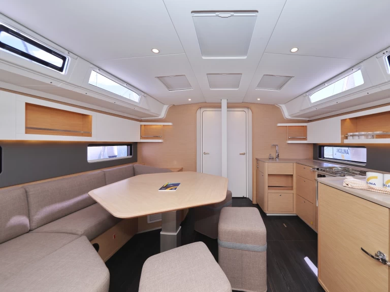 Boot mieten Trogir günstig Dufour 44