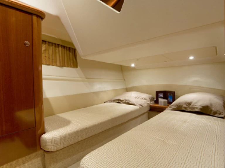 Motorboot mieten in Panaji - Prestige Prestige 36