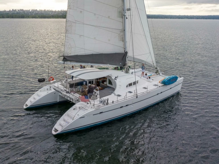 Ein Lagoon Lagoon 570 mieten in La Ciotat