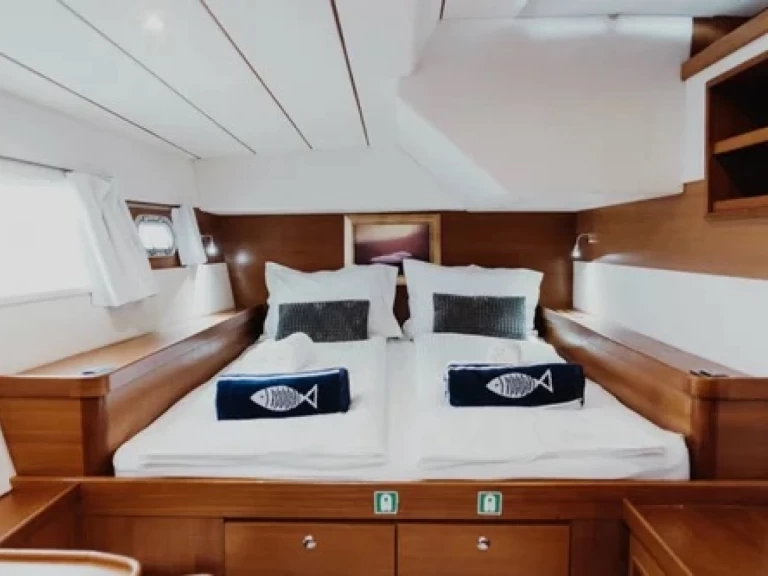 Boot mieten La Ciotat günstig Lagoon 570