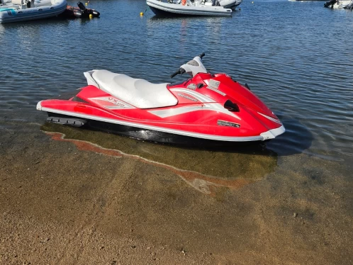 Ein Yamaha Yamaha VX mieten in La Maddalena