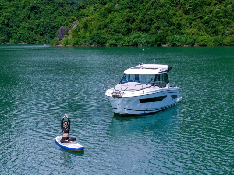 Vermietung Motorboot Jeanneau mit Führerschein