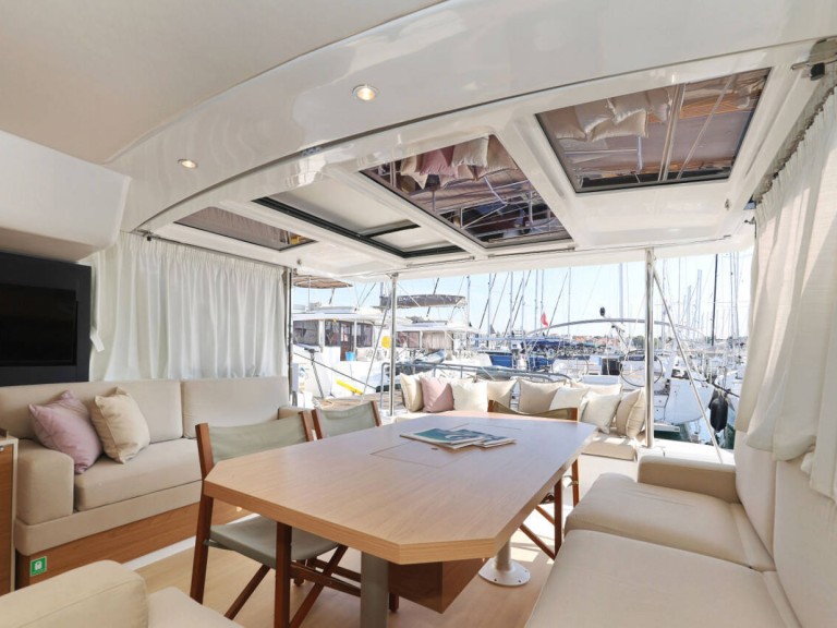 YachtCharter in Capo d'Orlando - Bali Bali 4.2 auf SamBoat