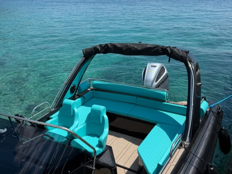 YachtCharter in Bol - Aquamax 27 auf SamBoat