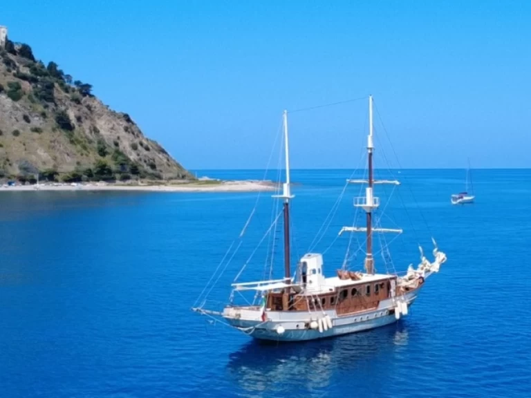 Bootsverleih Custom Gulet-Motor Sailor custom gulet Capo d'Orlando Samboat