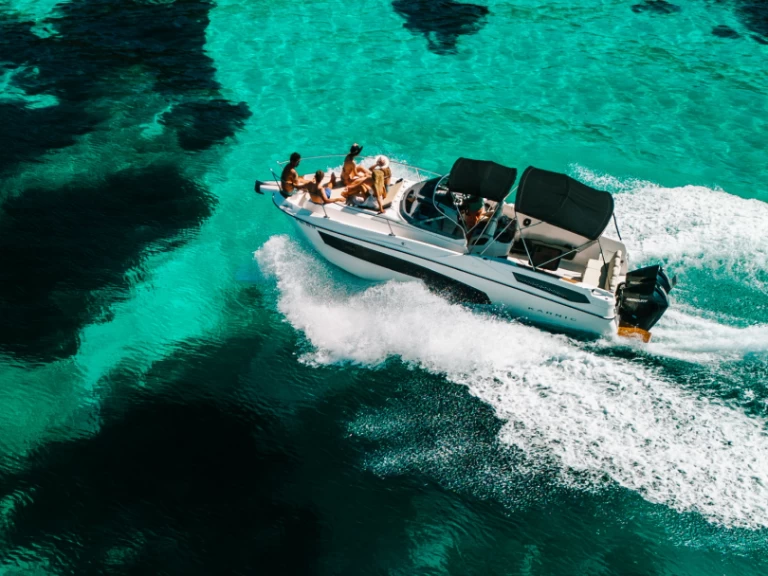 Vermietung Motorboot Karnic mit Führerschein