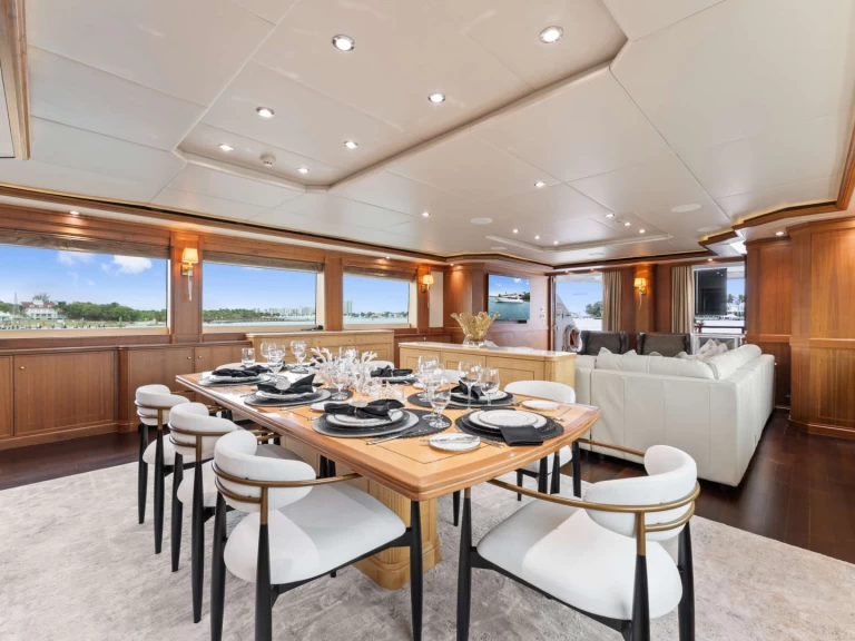 Yacht mieten in Newport zum besten Preis