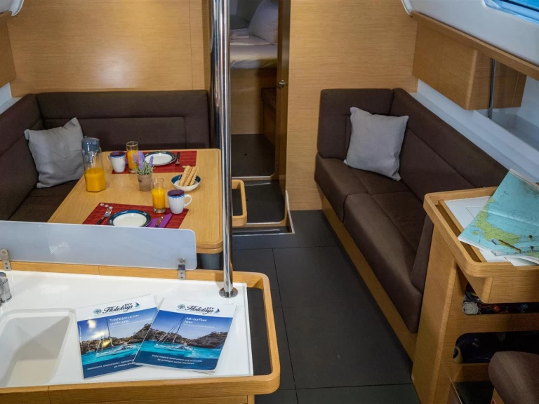 Ein Elan Impression 45 mieten in Lefkáda