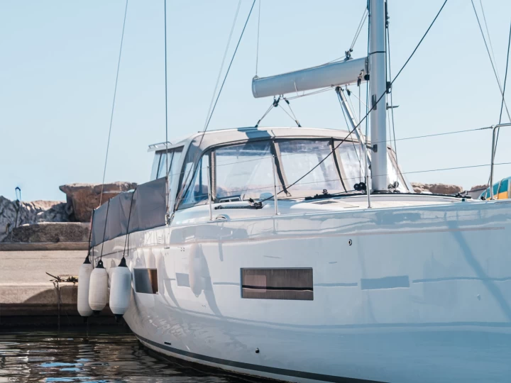 Segelboot mit oder ohne Skipper Bénéteau mieten in Hyères