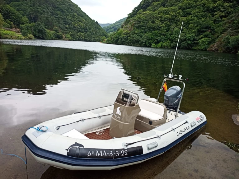 Schlauchboot mieten in Vilanova de Arousa - Valiant 450