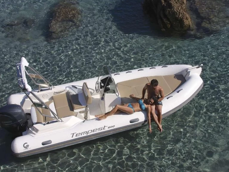 Ein Capelli Capelli 600 mieten in Porto-Vecchio