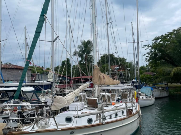 Boot mieten Lívingston günstig Walkover 44