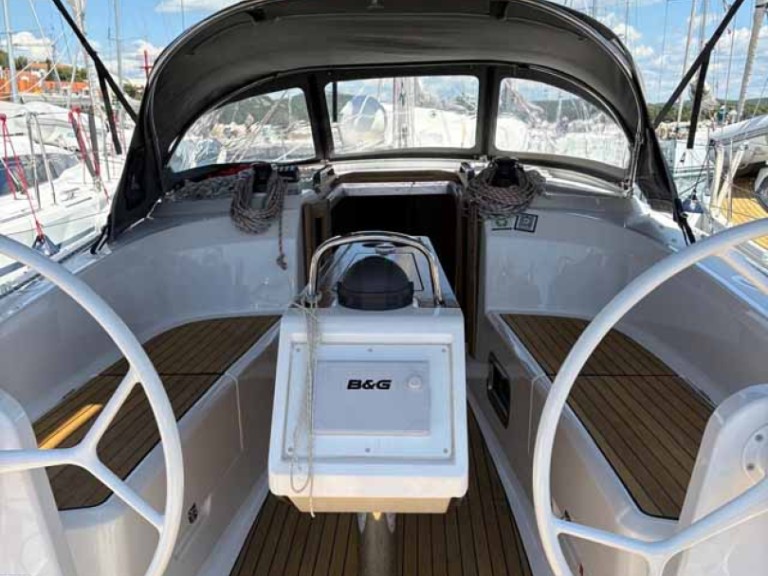 YachtCharter in Murter-Kornati - Bavaria Cruiser 34 Style auf SamBoat