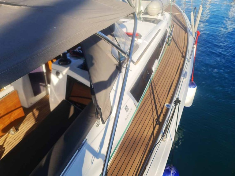 YachtCharter in Murter-Kornati - Dufour Dufour 430 auf SamBoat