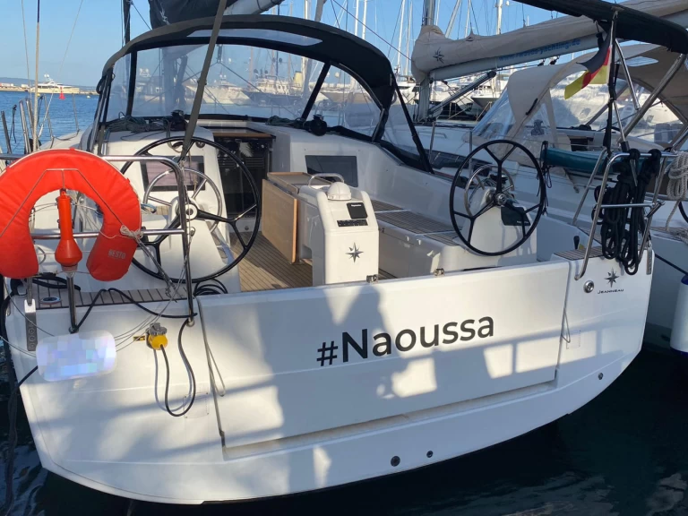 Ein Jeanneau Sun Odyssey 410 mieten in Palma de Mallorca