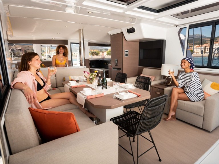Katamaran mit oder ohne Skipper Bali Catamarans mieten in Parham Town