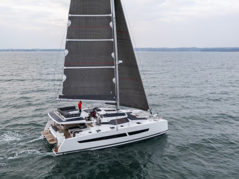 Ein Fountaine Pajot Aura 51 mieten in Hyères