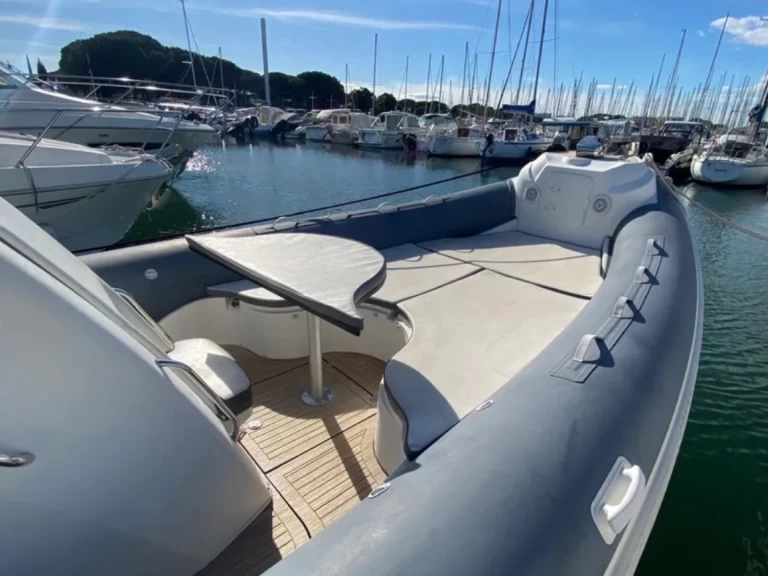 Vermietung Schlauchboot Nuova Jolly mit Führerschein