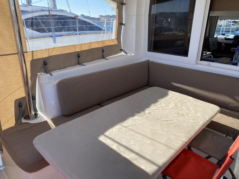 Bootsverleih Lagoon Lagoon 40 Hyères Samboat