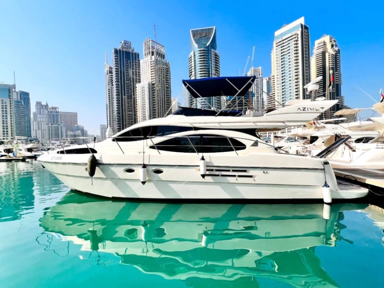 Motorboot mit oder ohne Skipper Azimut mieten in Dubai Marina