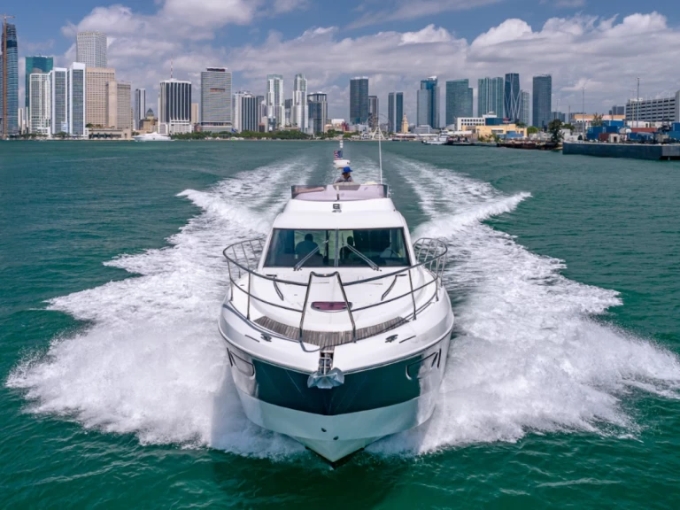 Yacht mieten in Miami Beach zum besten Preis