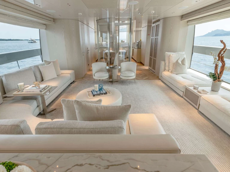 Ein San Lorenzo NECTAR mieten in Nassau