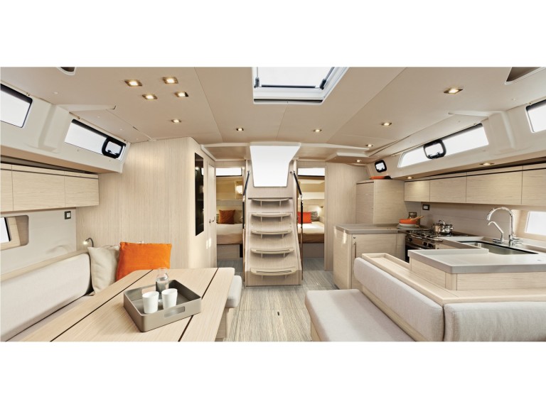 Ein Bénéteau Oceanis 51.1 mieten in Gouviá