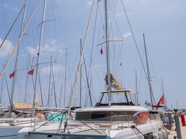 Vermietung Katamaran Lagoon mit Führerschein