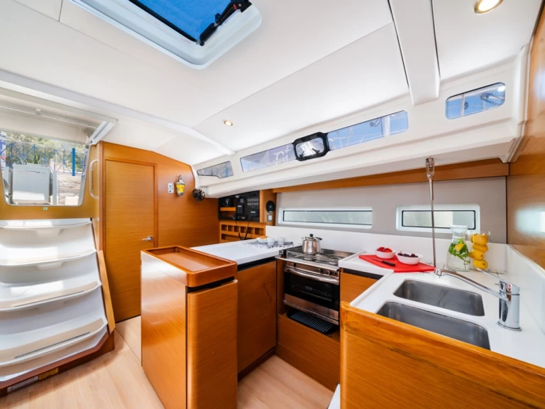 Jeanneau Sun Odyssey 440 mieten Lavrion