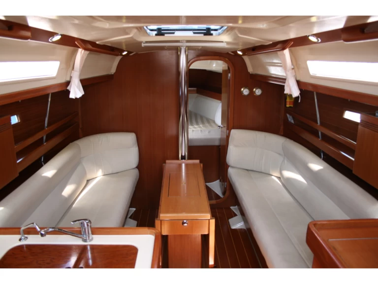 Ein Dufour Dufour 34 mieten in Rhodos