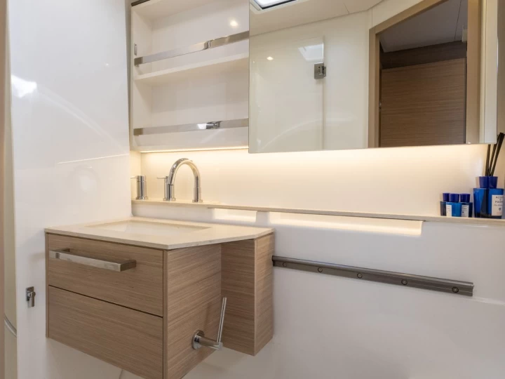 Boot mieten Split günstig Lagoon 55 LUXURY version (2025)