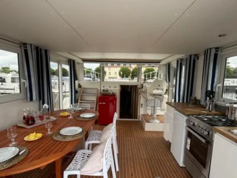 Electrique LaPeniche FS mieten Pontailler-sur-Saône