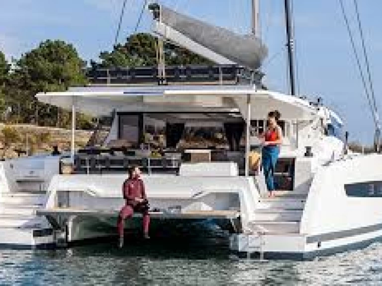 YachtCharter in Le Marin - Fountaine Pajot Aura 51 auf SamBoat
