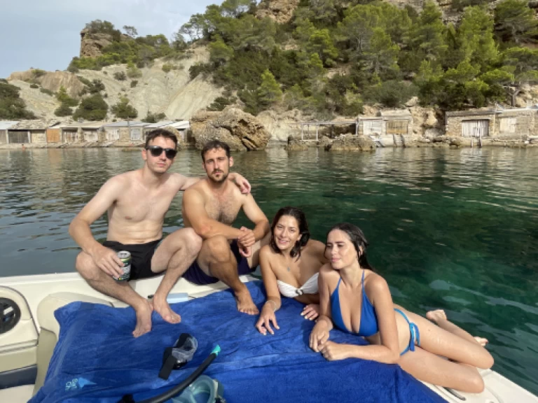 YachtCharter in Sant Antoni de Portmany - Sea Ray Sea Ray 220 Select auf SamBoat